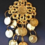 vintage hattie carnegie coin necklace