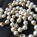 vintage 1970s chanel pearl necklace