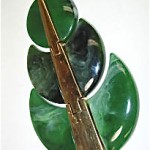 vintage 1970s trifari green lucite necklace