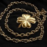 vintage karl lagerfeld clover necklace