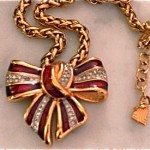 vintage lanvin bow necklace