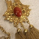 vintage cabochon fringe medallion necklace
