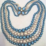 vintage 1950s frosted glass necklace