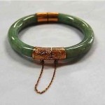 vintage 14k jade hinged bangle bracelet