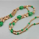 vintage 20s-30s czech molded glass bead necklace