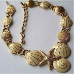 vintage enamel shell necklace