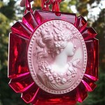 vintage prystal magenta bakelite cameo chain necklace