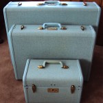 vintage set of samsonite streamlite suitcases