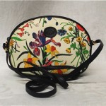 vintage gucci unused tessuto floral canteen purse