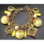 vintage 1950s bakelite charm bracelet