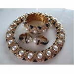 vintage ciner pearl diamante set