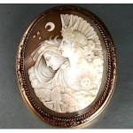 victorian large carved shell cameo brooch