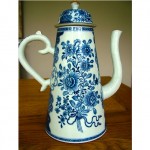 antique c. 1760 chinese porcelain coffee pot z