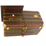 louis vuitton monogram steamer trunk paperweight z