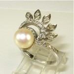 vintage art deco pearl and diamond ring