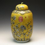 antique chinese porcelain vase