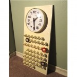 vintage mod plastic perpetual calendar clock