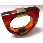 vintage 1970s les bernard amber lucite hinged bracelet