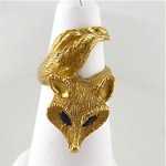 vinatge 18k fox ring with sapphire eyes