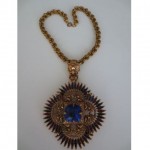 vintage castlecliff enamel glass aztec necklace