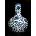 vintage large 18th century chinese porcelain vase
