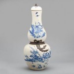 antique 19th century chinese double gourd vase with cover