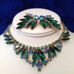 vintage weiss rhinestone necklace and earrings