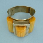 vintage art deco bakelite bracelet with concealed powder compact