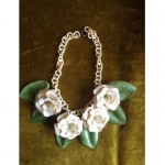 vintage 1940s celluloid magnolia flower necklace