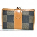 vintage fendi clutch wallet