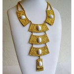 vintage 1950s statement necklace