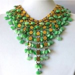 vintage 1960s jade art glass necklce