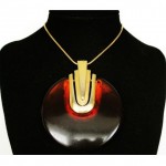 vintage 1970s trifari lucite necklace