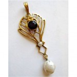 vintage victorian 14k amethyst baroque pearl lavalier pendant