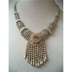 vintage mid-century weiss rhinestone necklace