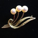 vintage mikimoto 14k pearl brooch