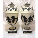 antique 18th century wedgwood urns