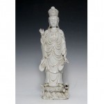antique chinese porcelain buddha statue