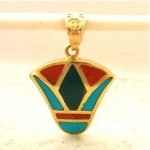 vintage 18k egyptian pendant