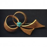 vintage 18k gold bow brooch