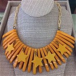 vintage bakelite necklace