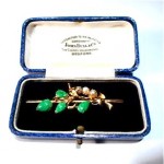 vintage chinese jade seed pearl brooch