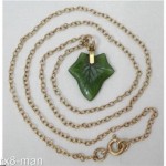 vintage 1970s belcher jade leaf pendant necklace