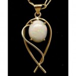 vintage opal pendant necklace