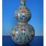 antique chinese famille rose double gourd vase