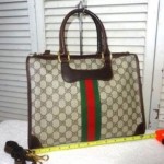 vintage 1970s gucci monogram purse