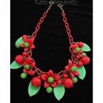 vintage bakelite celluloid necklace