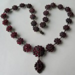 vintage victorian garnet necklace