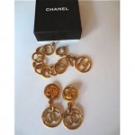 vintage 1980s chanel bracelet and earrings set