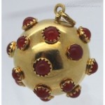 vintage 18k carnelian sputnik charm pendant